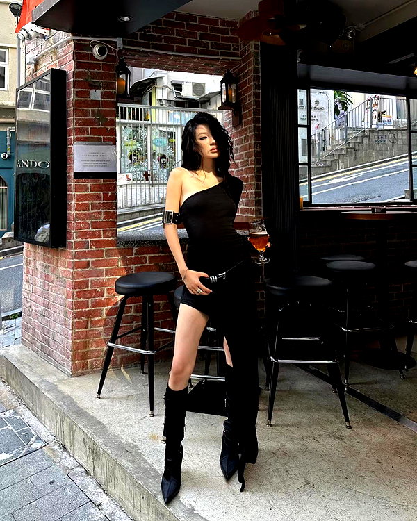 fair_mua instagram image archive image