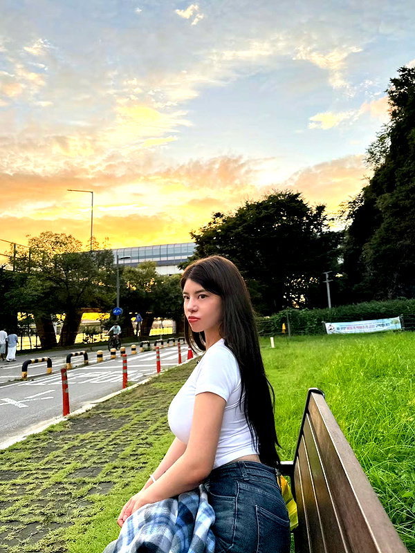 ro_bbin123 instagram image archive image