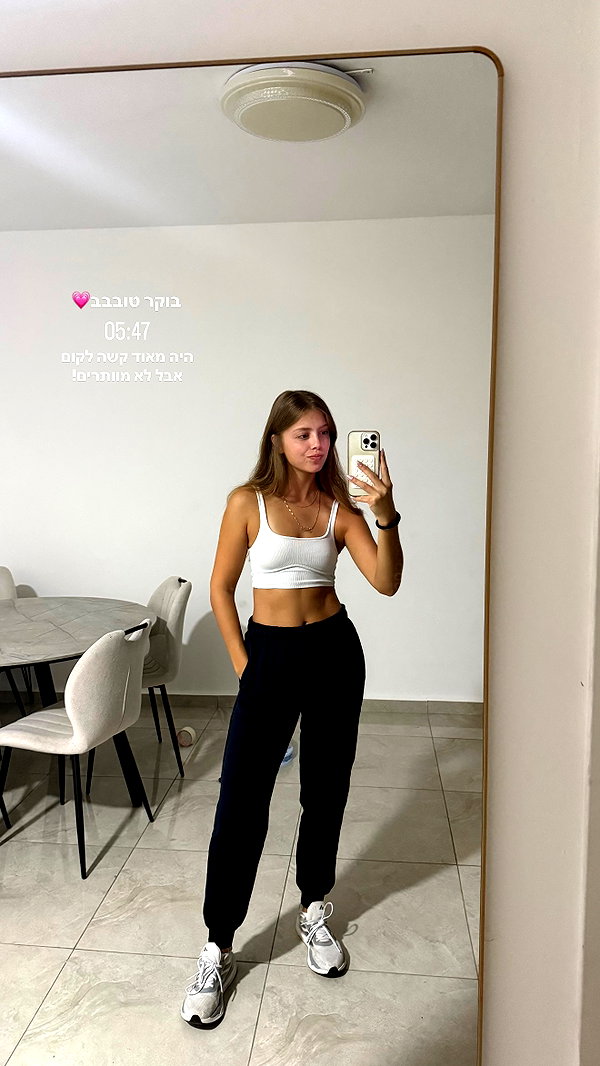 mishel_d_ instagram image archive image