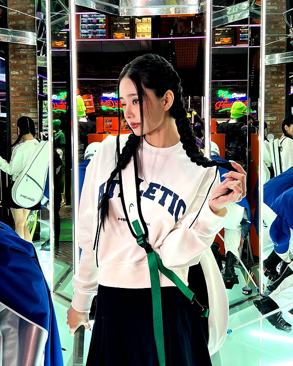 dear.zia instagram image archive image