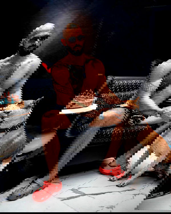 tateauraa tateauraa archive image