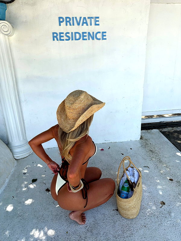 allieauton instagram image archive image