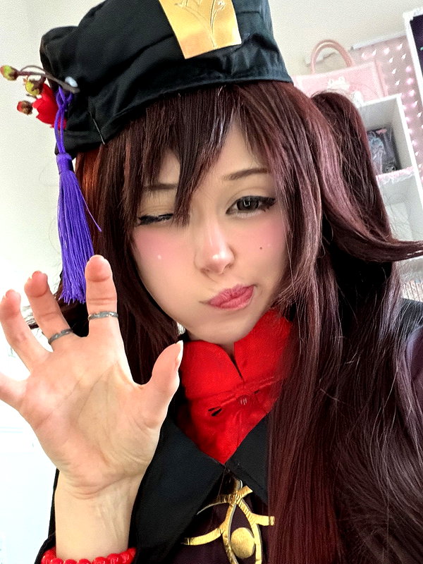 kennakins.cos instagram image archive image