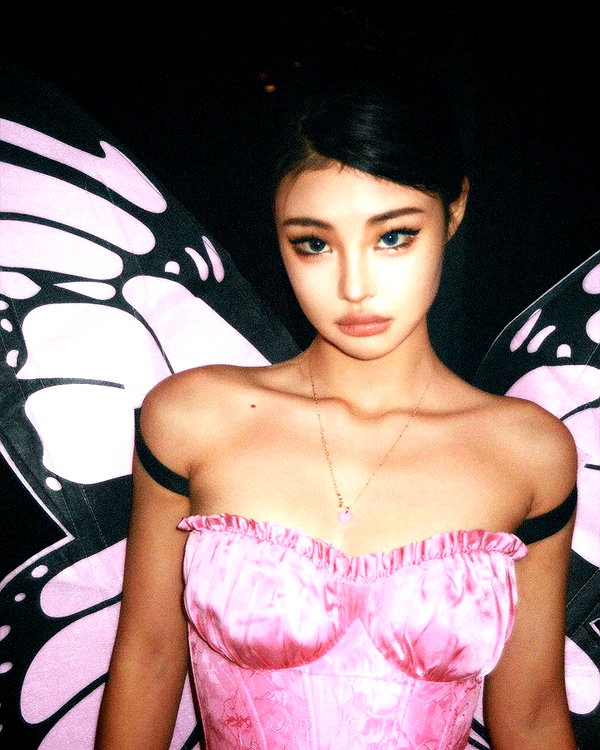 ll.lu1s instagram image archive image