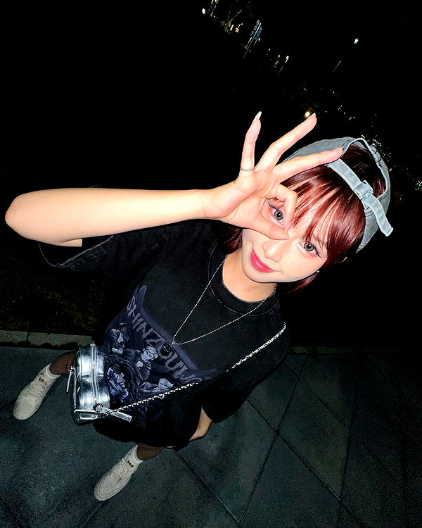 e.shao_417 instagram image archive image