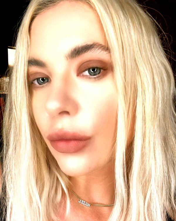 ashleybenson instagram image archive image