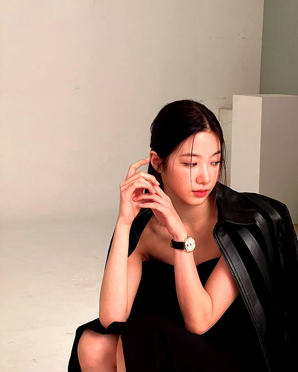 zuhazana instagram image archive image