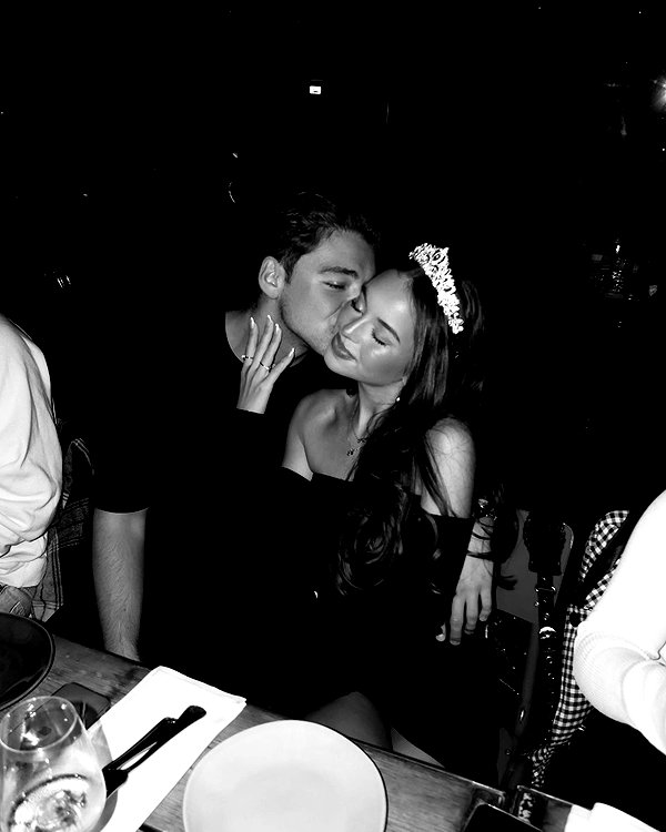 zoeliss instagram image archive image