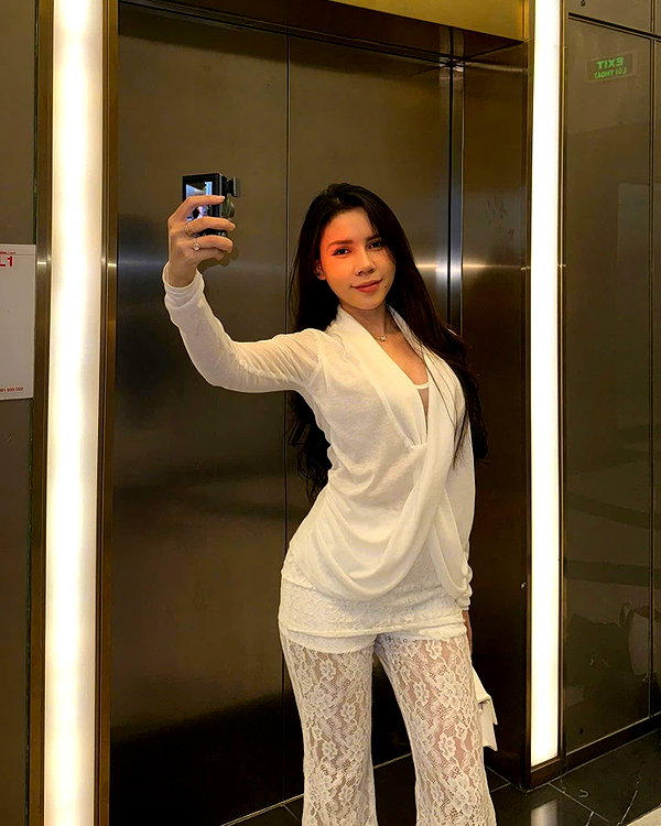 lyhythuedoxinh instagram image archive image