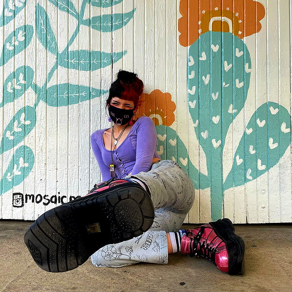 yeahimcaroline instagram image archive image