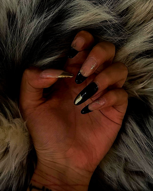 ll.lu1s instagram image archive image