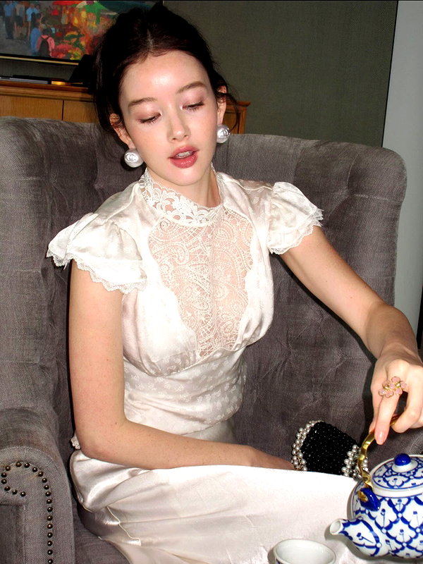 fair_mua instagram image archive image