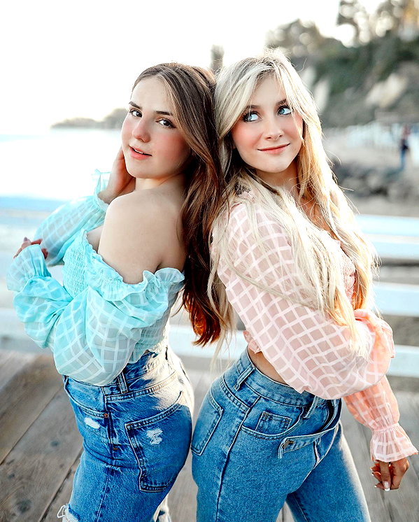 ellianawalmsley instagram image archive image