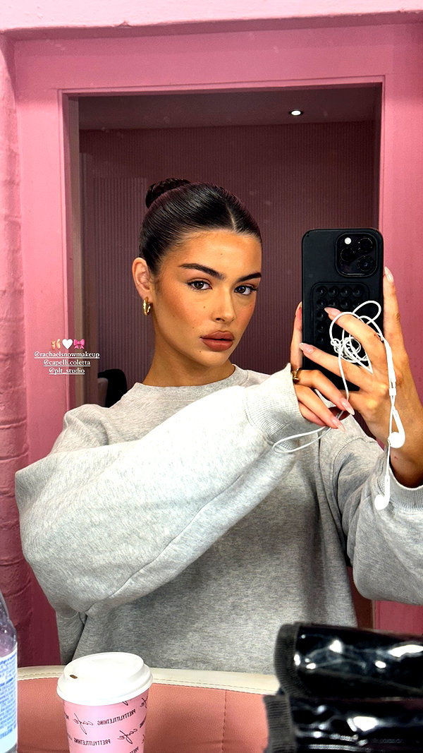 oliviaphillipps instagram image archive image