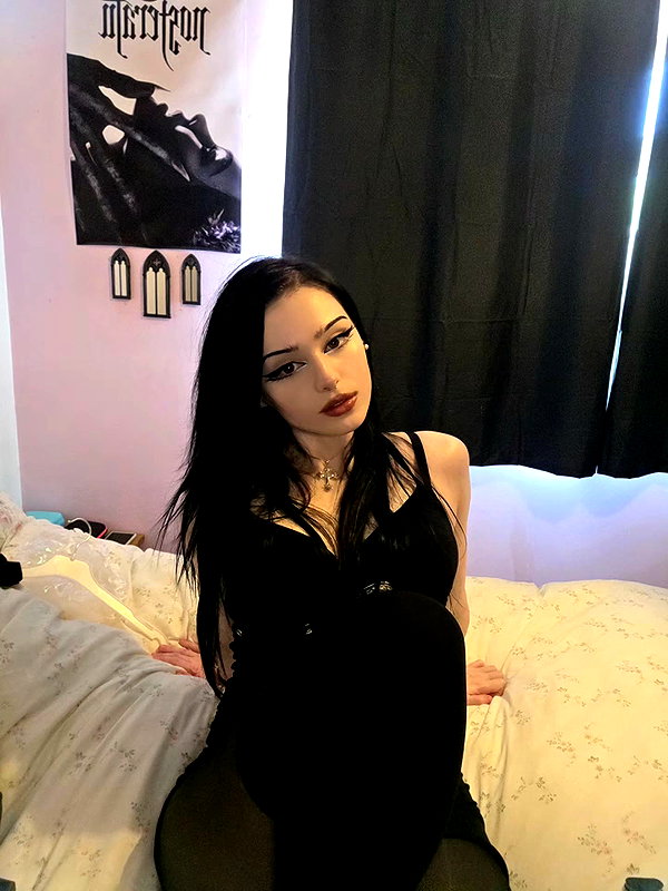 xoreniiiiii instagram image archive image