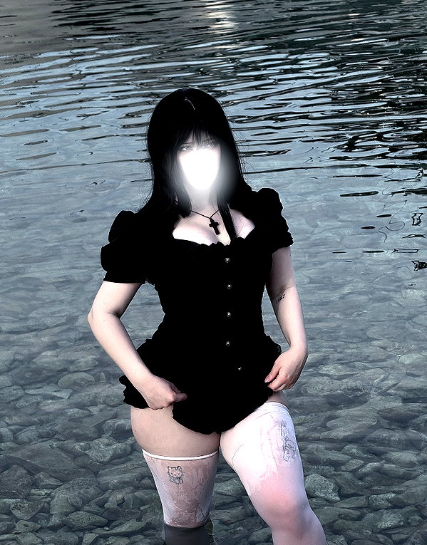 andasrose instagram image archive image