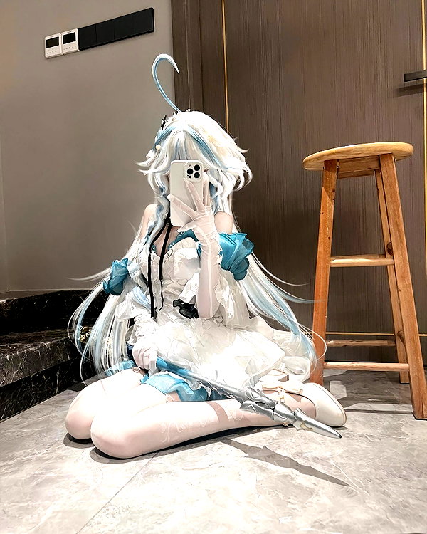 gallery_cosplayer instagram image archive image