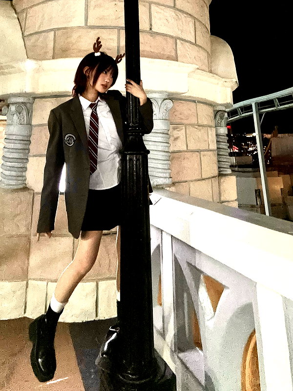 esnioughxx._y2 instagram image archive image