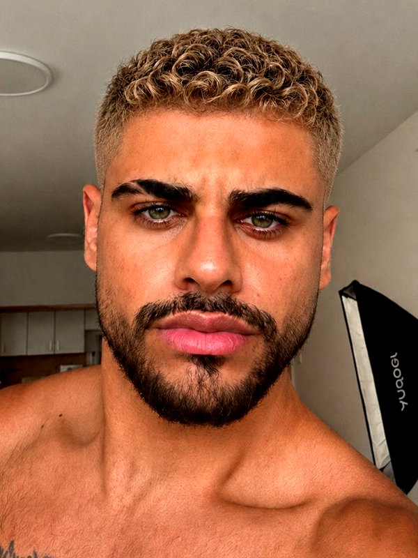 ben.gandis instagram image archive image