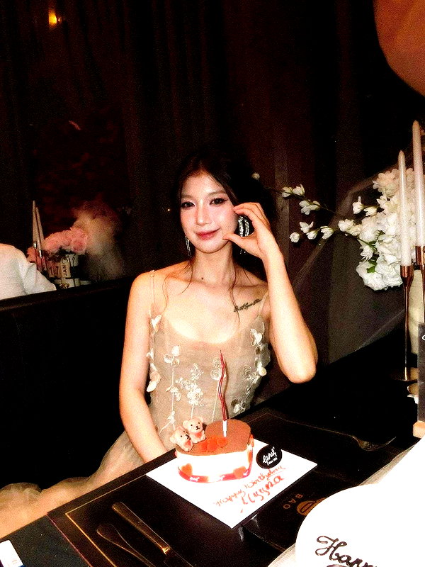 lyhythuedoxinh instagram image archive image