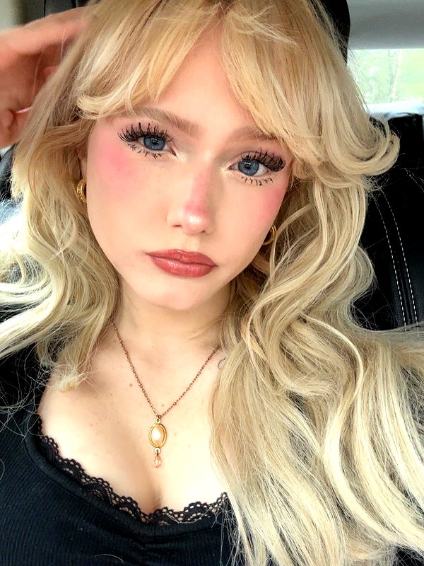 olivia.bolgerr instagram image archive image