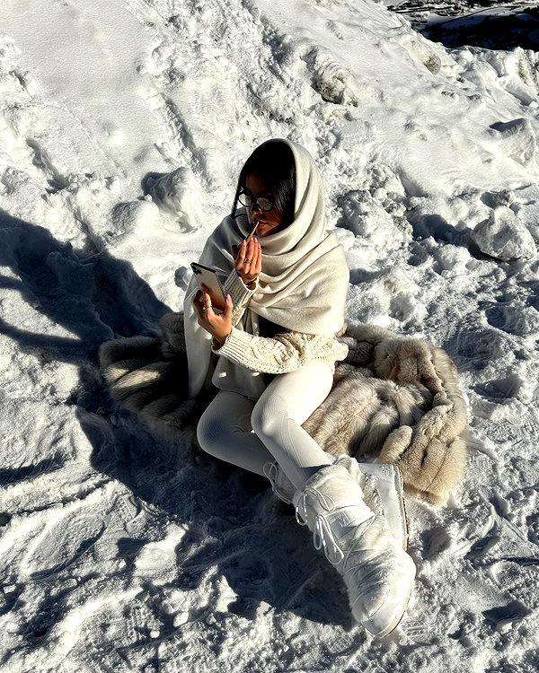 zoeliss instagram image archive image