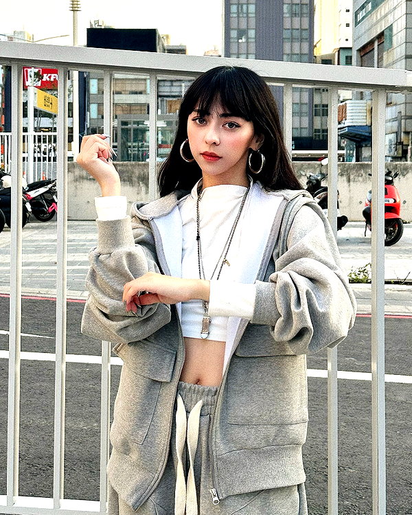 badthingalwaysg instagram image archive image