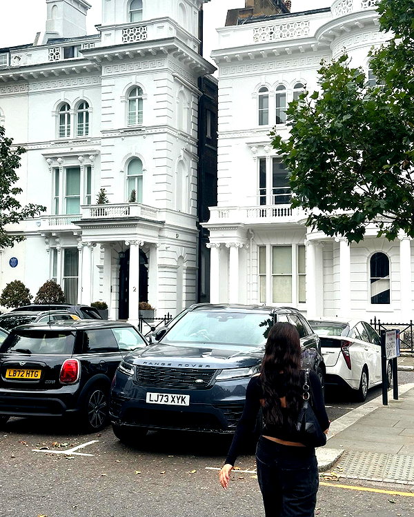 oliviaphillipps instagram image archive image
