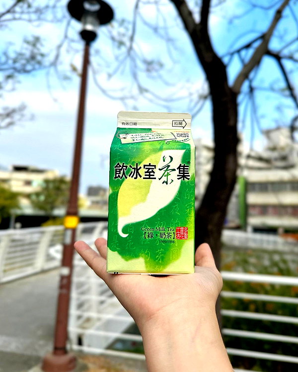 lai_931201 instagram image archive image