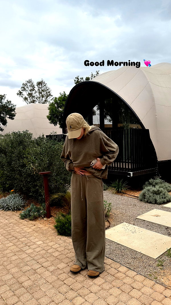 alexis.blond instagram image archive image