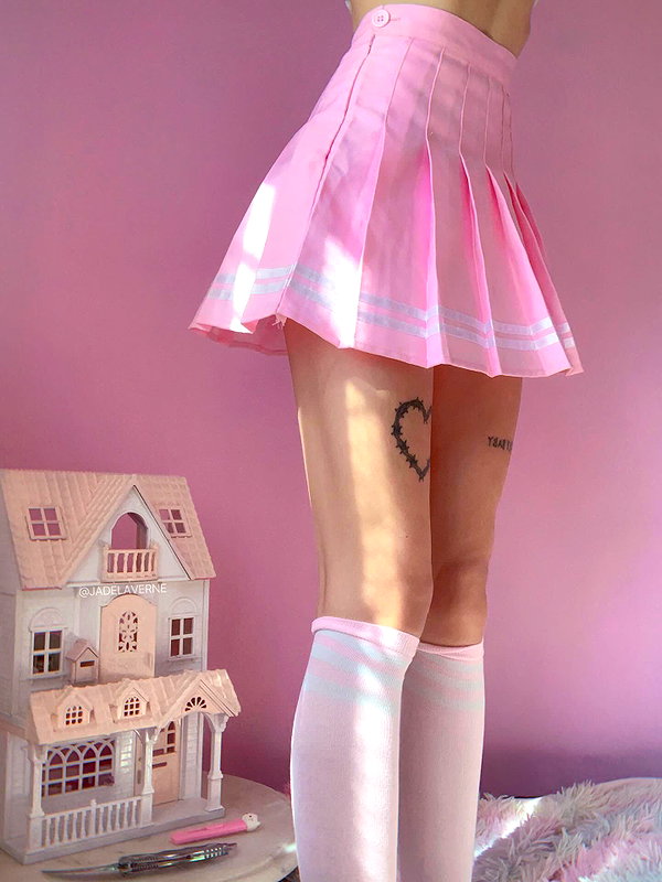 jadelaverne instagram image archive image