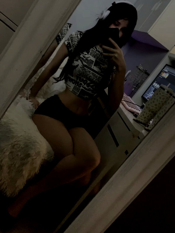 emeurie instagram image archive image