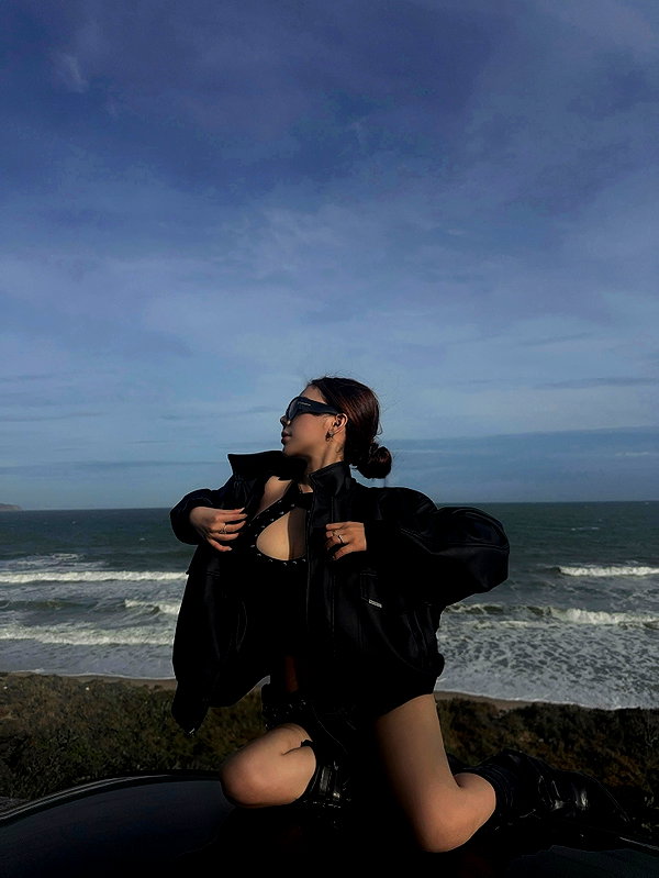 lyhythuedoxinh instagram image archive image