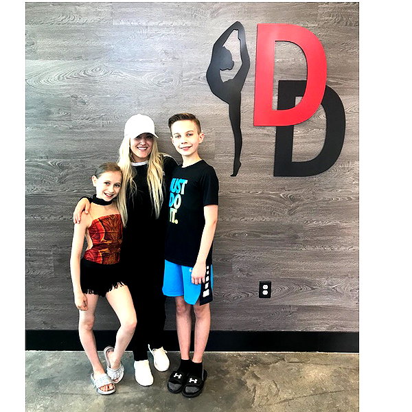 ellianawalmsley instagram image archive image