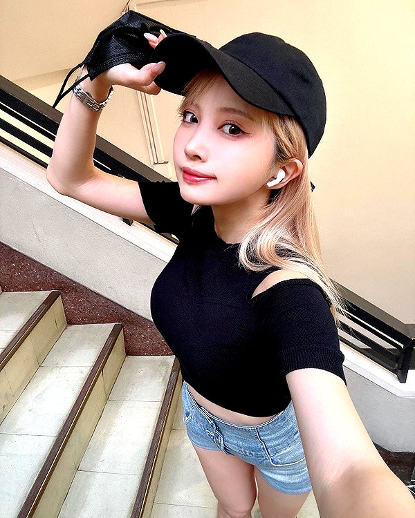 sithle011 instagram image archive image