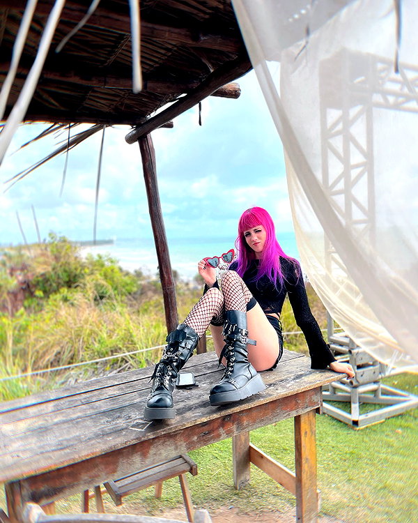 jadelaverne instagram image archive image