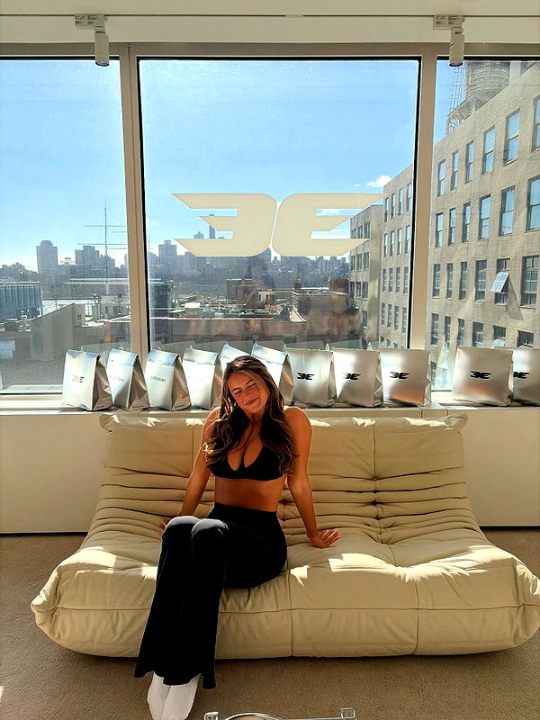 isabella.lauren instagram image archive image