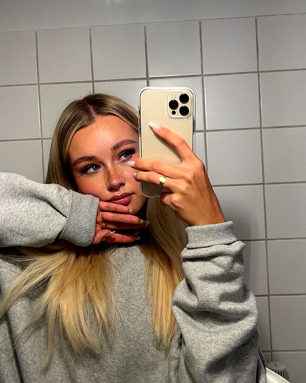lilih instagram image archive image