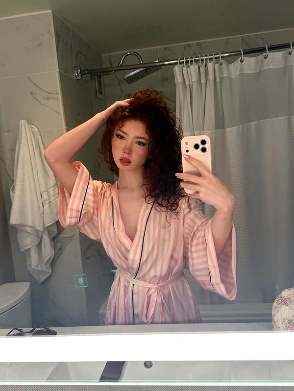 livia._.paige instagram image archive image