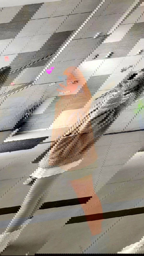 eveliniya eveliniya archive image