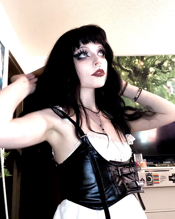 kittenfangsxx instagram image archive image