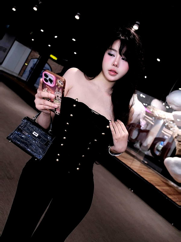 lyhythuedoxinh instagram image archive image