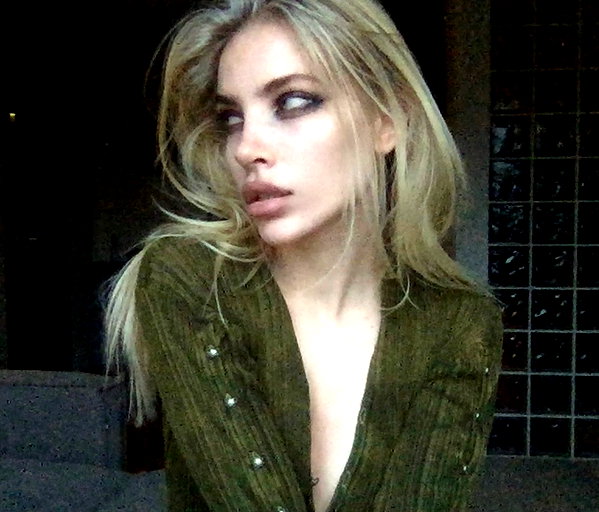 anya4everr instagram image archive image