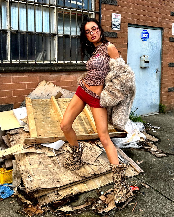 ellachristo instagram image archive image
