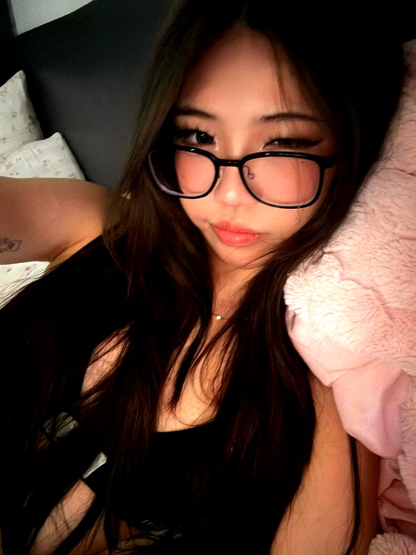 joycee.e instagram image archive image
