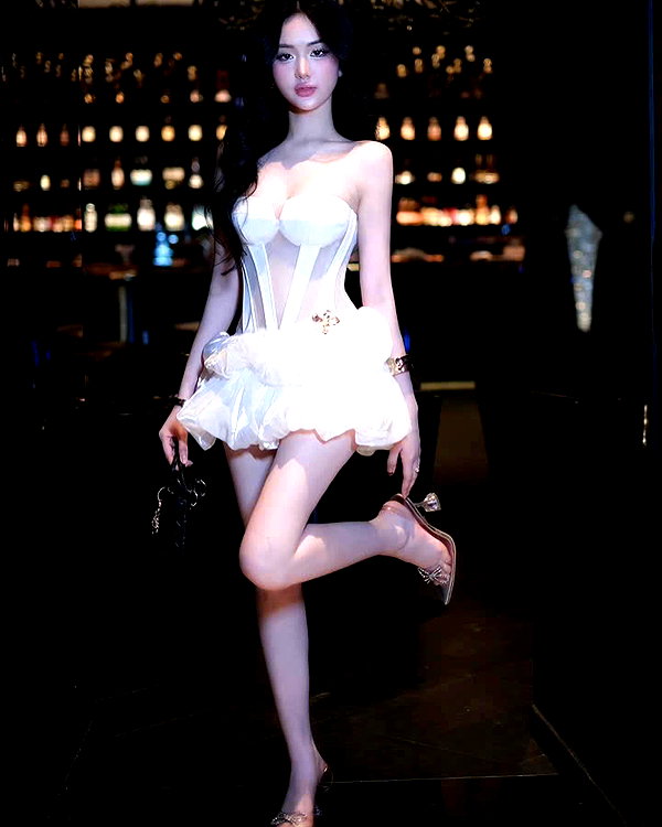 lyhythuedoxinh instagram image archive image