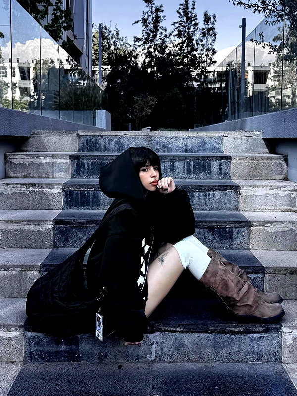 connie.01j instagram image archive image