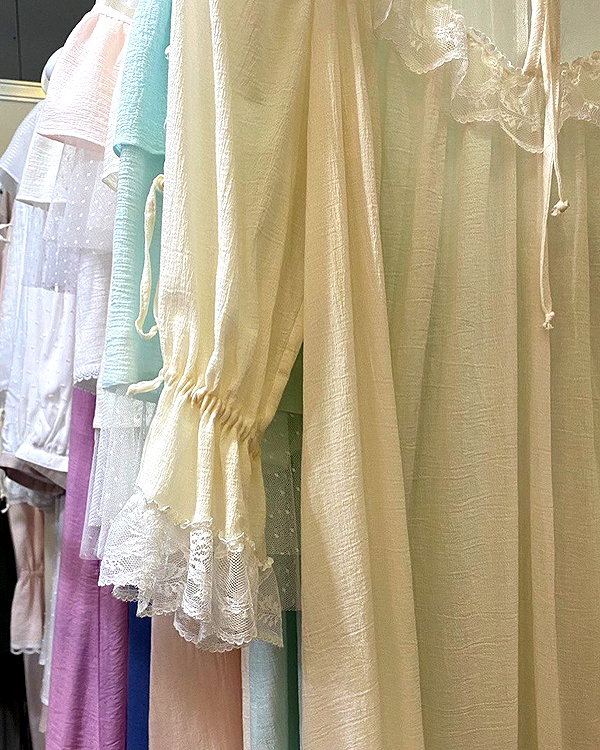 mie.llune instagram image archive image