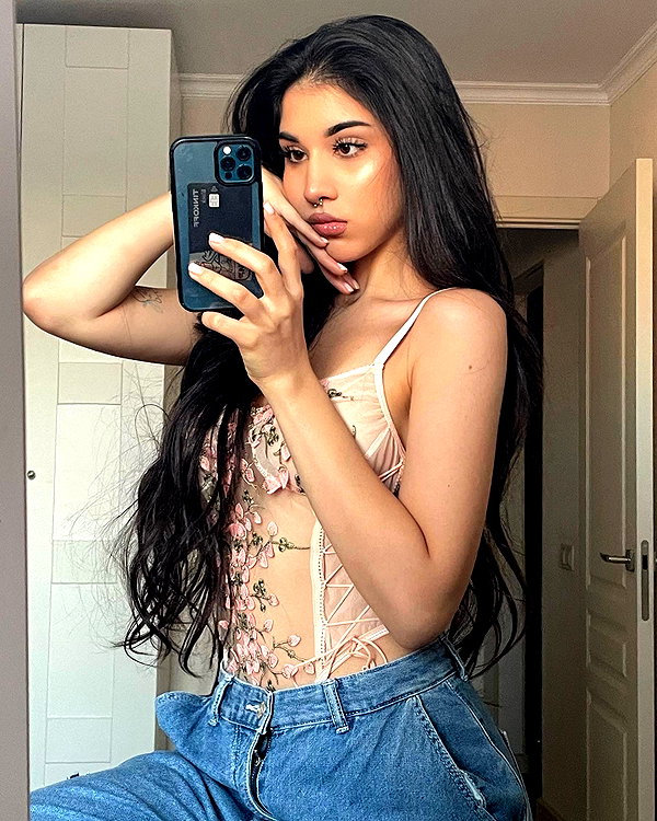 owlydiaa instagram image archive image