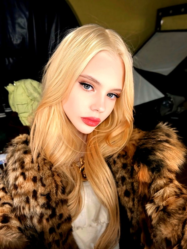 alisen.mari instagram image archive image